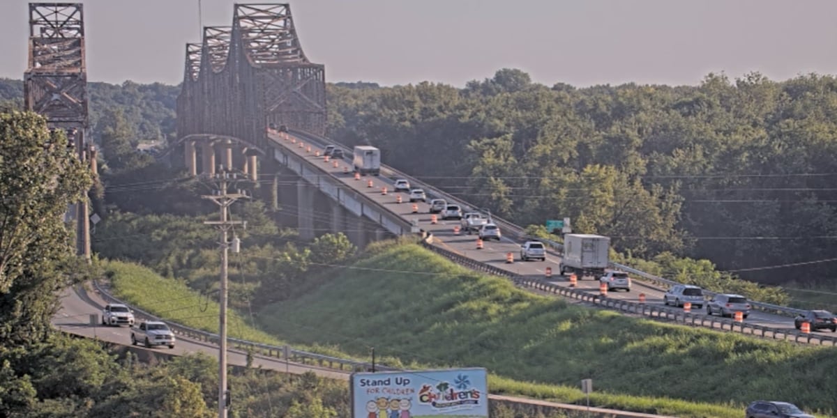 Major traffic back ups continue on Twin Bridges Hwy 41 southbound