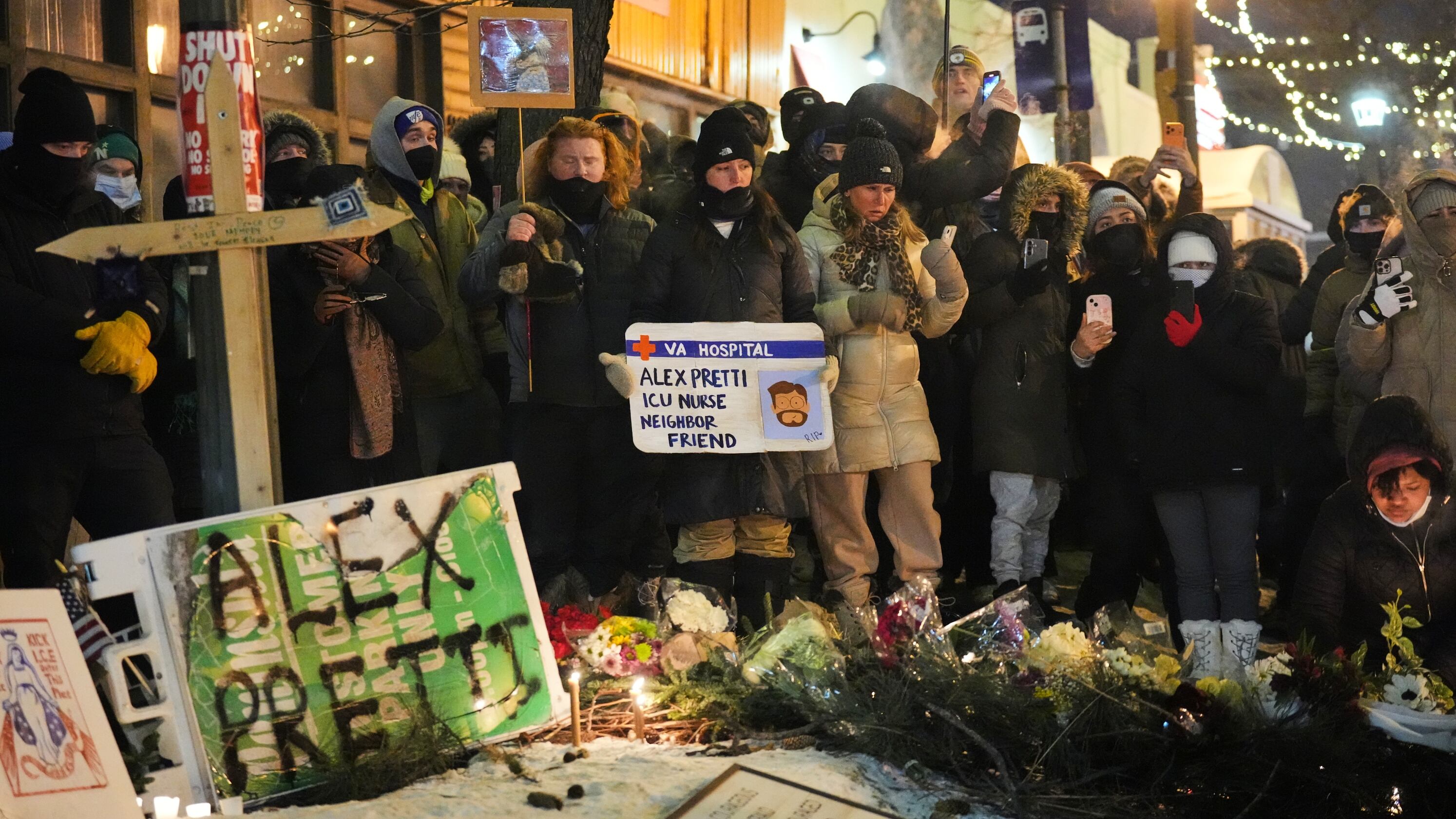 Trump softens tone on Minnesota immigration crackdown as some federal agents prepare to leave