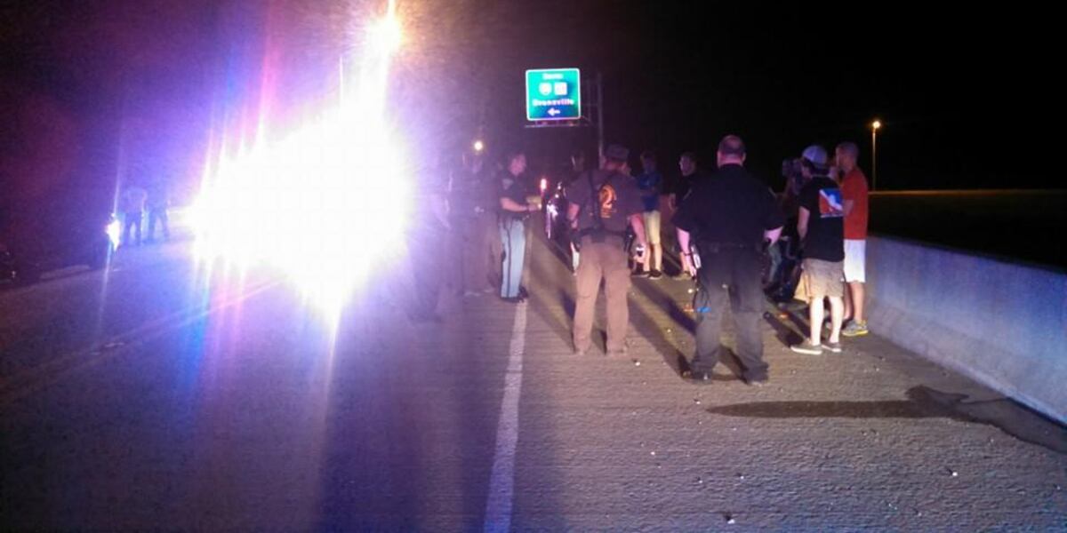 Drag Racing Illegally Police: Dozens of spectators watch illegal drag racing on I-69