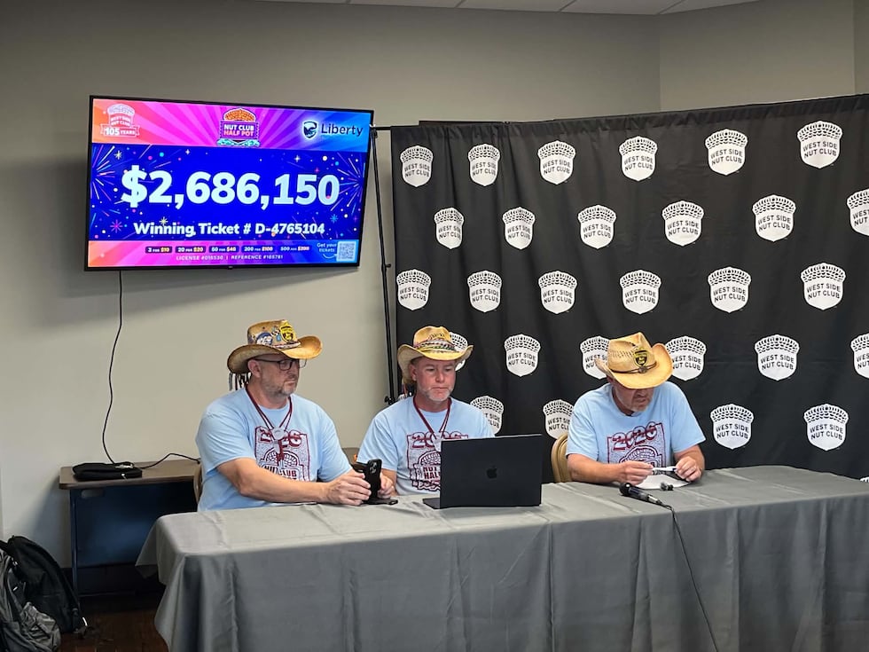 Samrt Pot WSNC draws winning Fall Festival Half Pot ticket