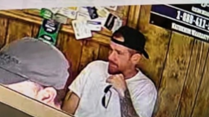 Sheriff's office seeks information on two people who visited tire shop