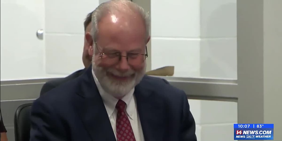 David R. Smith Twitter Dr. David Smith attends last school board meeting as EVSC superintendent