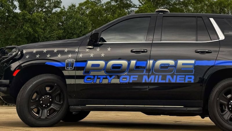 A central Georgia city’s entire police force has resigned, the city manager announced during a...